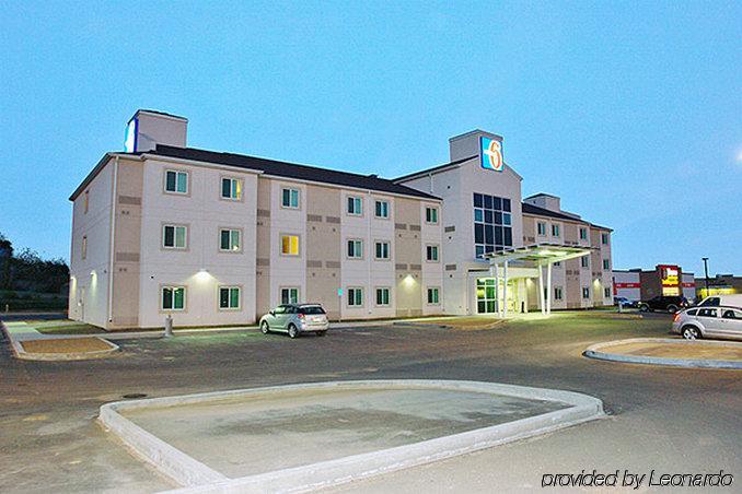 Motel 6-Estevan, Sk Exteriér fotografie