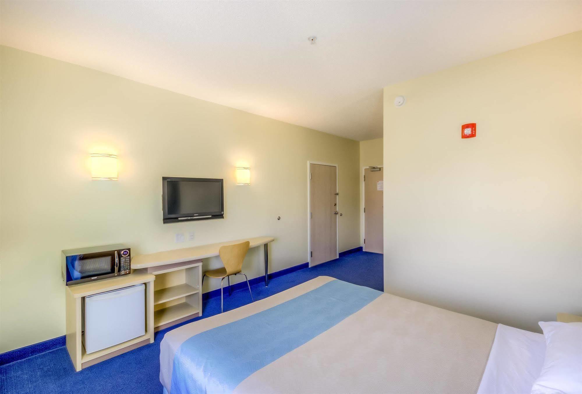 Motel 6-Estevan, Sk Exteriér fotografie