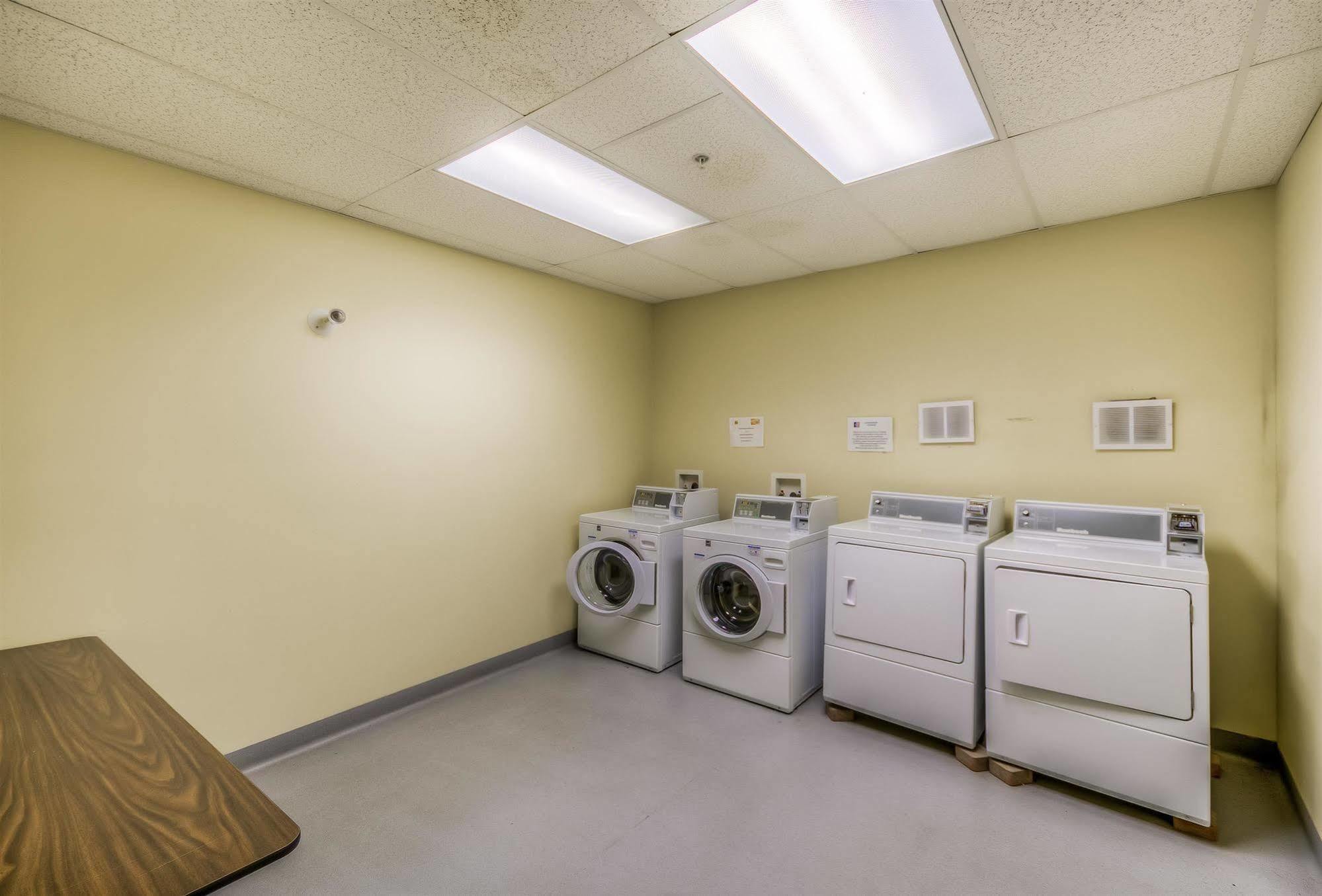 Motel 6-Estevan, Sk Exteriér fotografie