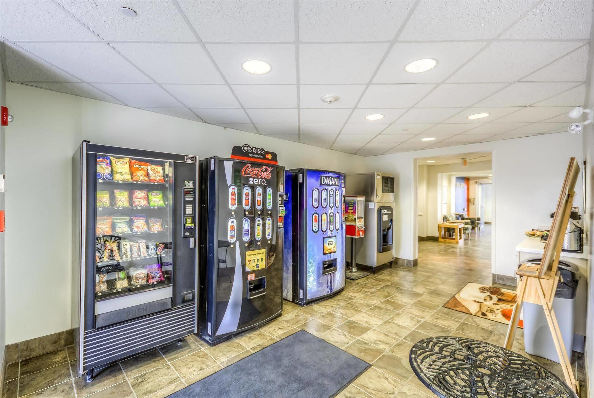Motel 6-Estevan, Sk Exteriér fotografie