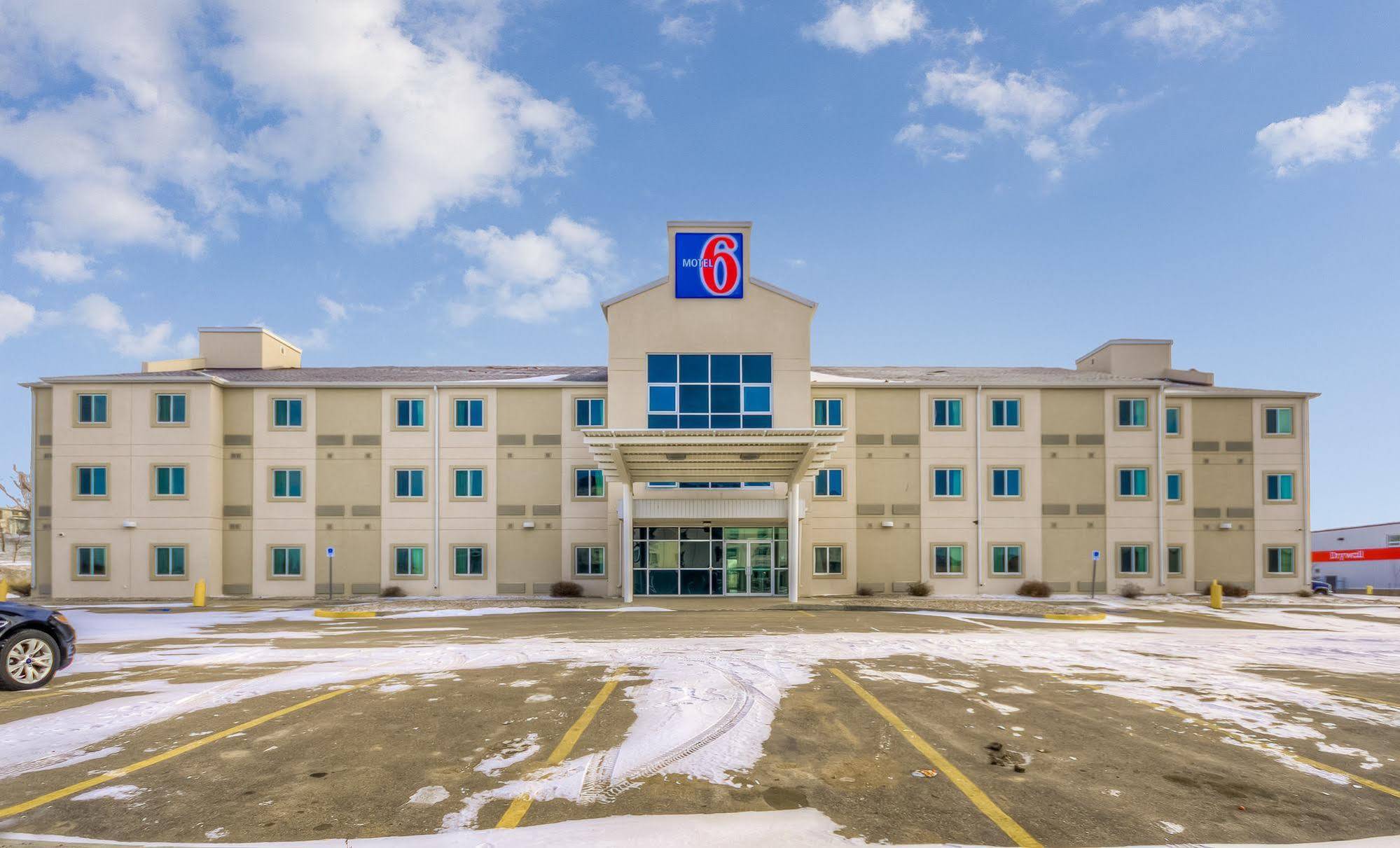 Motel 6-Estevan, Sk Exteriér fotografie